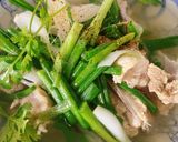 Hình bước làm 4 của món Canh Xương Heo Nấu Hành Lá