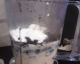 A picture of step 5 of Oreo shake.