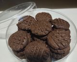 Foto langkah ke 5 dari resep Kue Kering Coklat 4 Bahan Tanpa Oven.