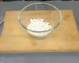 A picture of step 2 of Tandoori Mayo Grilled Sandwich.