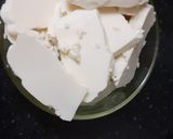 A picture of step 5 of Thandai chocolate.