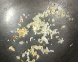 A picture of step 2 of Lemon coriander soup.