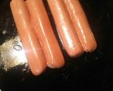 A picture of step 2 of Egg and Hotdog Sandwich.