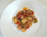Foto del paso 6 de la receta: Masas de cangrejo en salsa con papas