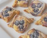 Foto langkah ke 5 dari resep Blueberry Cheese Pastry.