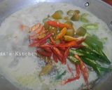 Foto langkah ke 6 dari resep Garang Asem Ayam Tanpa Bungkus Bungkus.