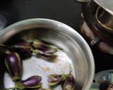 A picture of step 2 of Brinjal(small) fry.