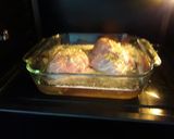 Foto del paso 4 de la receta: Al Horno: Pollito con Cerveza y saltado de Tomate y Cebolla a lo Carmelita
