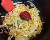 A picture of step 2 of Calamari stewed in Tomatoes.