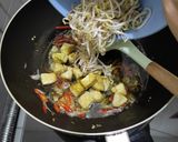 Foto langkah ke 5 dari resep Tumis tahu-tauge.