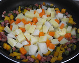 Foto del paso 1 de la receta: Pyttipanna, Fritada de salchichas y demás