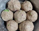 சத்தான கேழ்வரகு அடை (Kelvaragu adai recipe in tamil) ரெசிபி ஸ்டேப் 5 புகைப்படம்