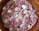 Foto del paso 3 de la receta: 🇪🇸 Cordero lechal al horno 🇪🇸