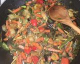Brilliáns pirított tészta édes-savanyú csirkével recept fázis 2 fotója