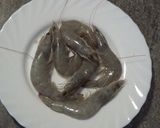 Foto del paso 1 de la receta: Espaguetis con langostinos y atún