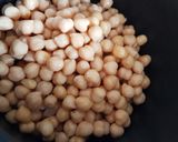 Foto del paso 1 de la receta: Garbanzos encebollados