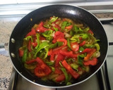 Foto del paso 1 de la receta: Paella de calamaritos y magro