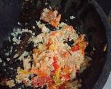 Foto langkah ke 2 dari resep Daun singkong masak santan.