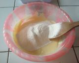 Foto langkah ke 5 dari resep Kue Janda Genit/Monde Susu.