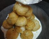 A picture of step 2 of Rayal suji dahi vada.