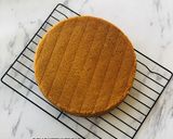 A picture of step 6 of Vanilla cake.