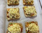 รูปขั้นตอนการทำที่ 3 ของ Pizza Toast