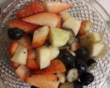 Foto del paso 4 de la receta: Ensalada de manzana, fresas y arándanos a la vinagreta de pimentón