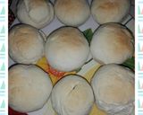 Foto del paso 4 de la receta: Livianitos panes de leche