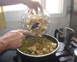 Foto del paso 6 de la receta: Pollo al curry con chauchas, apio y tomates cherry