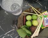 Foto langkah ke 1 dari resep Gerem asem ayam.