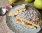 A picture of step 6 of Thick Apple Crêpe (Apfelfannekuchen).