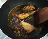 Foto langkah ke 5 dari resep Ayam Goreng Semur Kecap.