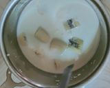 A picture of step 1 of Banana shake.