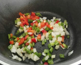 Foto del paso 3 de la receta: Patatas guisadas con longaniza vegana