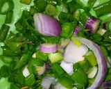 A picture of step 1 of Stir-fry spaghetti.