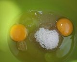 Foto langkah ke 1 dari resep Bolu kukus super lembut.