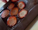 Foto del paso 4 de la receta: Chocolatín helado con frutillas 🍓 veggie y keto 🥥 3 ingredientes plant based 🌱