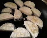 Foto del paso 3 de la receta: Berenjenas🍆 en salsa de cebollas🌶 picante🤔