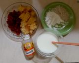 Foto langkah ke 1 dari resep Olahan Strawberry~Dessert Cream Cheese Strawberry.