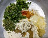 A picture of step 2 of Methi Thepla.