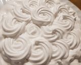 Foto del paso 5 de la receta: Mini torta decorada para cumple🎈🎂