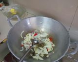 Foto langkah ke 3 dari resep Tongkol suwir bawang bombay.