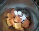 A picture of step 2 of Papaya Shake.
