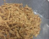 Foto langkah ke 2 dari resep Tempe Orek Kering Bumbu Iris Praktis - Enak.