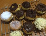 Foto langkah ke 6 dari resep Donat Tape lembut dan menul.
