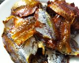 Hình bước làm 1 của món Cá chỉ vàng rim mắm tỏi