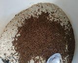 Foto del paso 1 de la receta: Pan negro con semillas