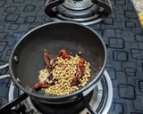 A picture of step 2 of Udupi Koddel (sambhar) masala.