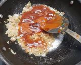 A picture of step 6 of Schezwan fried rice sizzler.