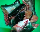 Foto langkah ke 1 dari resep Ikan Patin Bumbu Kuning.